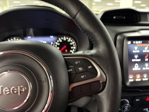 Used 2022 Jeep Renegade Limited AWD/4WD image 23