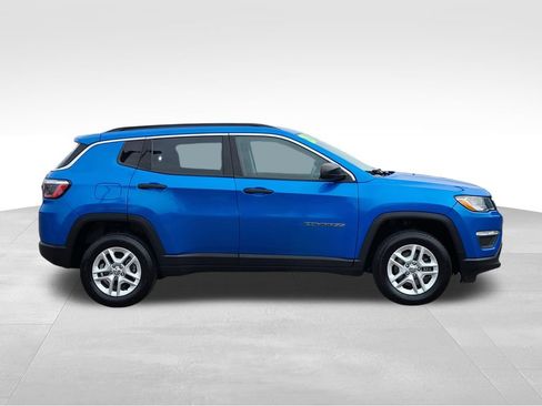 Used 2021 Jeep Compass Sport AWD/4WD image 2