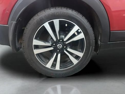 Used 2019 Nissan Kicks SV FWD image 26
