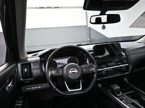 Used 2022 Nissan Pathfinder SL w/ SL Premium Package FWD image 10