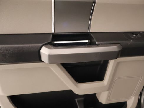 Used 2020 Ford F150 XLT w/ Equipment Group 302A Luxury RWD image 17