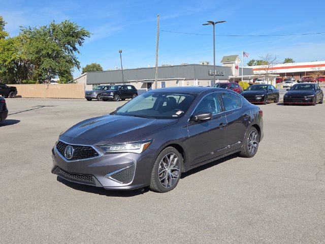 Used 2022 Acura ILX w/ Premium Package FWD image 2