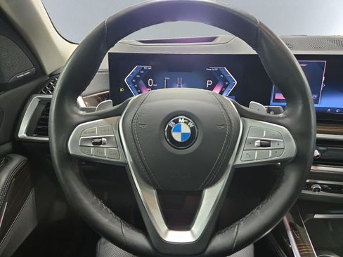 Used 2026 BMW X7 xDrive40i AWD/4WD image 18