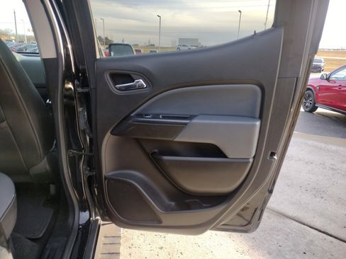 Used 2015 Chevrolet Colorado Z71 image 16