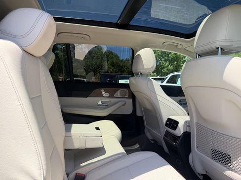Certified 2025 Mercedes-Benz GLS 450 4MATIC image 29