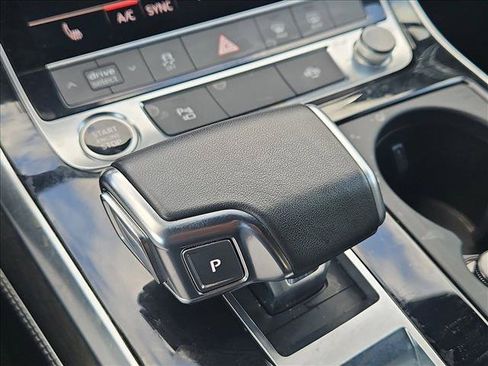 Used 2025 Audi Q7 3.0T Premium Plus AWD/4WD image 9