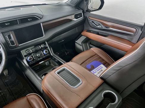 Certified 2024 GMC Yukon XL Denali Ultimate AWD/4WD image 24