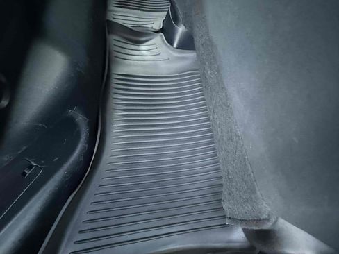 Used 2018 Toyota Prius C Two image 61