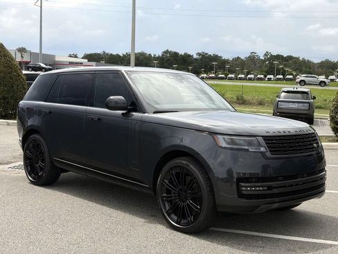 New 2026 Land Rover Range Rover Long Wheelbase SE AWD/4WD image 7