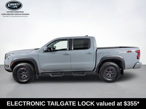Used 2025 Nissan Frontier PRO-4X AWD/4WD image 6