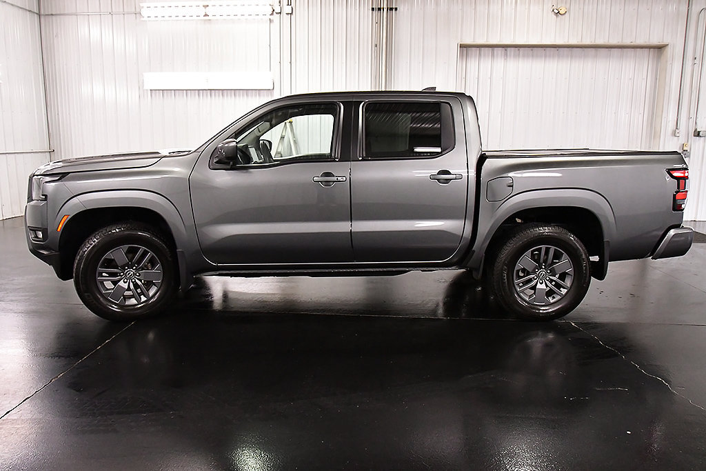 Used 2025 Nissan Frontier SV w/ SV Convenience Package AWD/4WD image 4