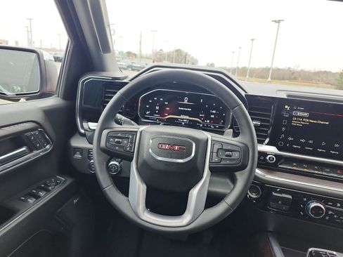 Certified 2024 GMC Sierra 1500 SLT w/ SLT Premium Plus Package image 17