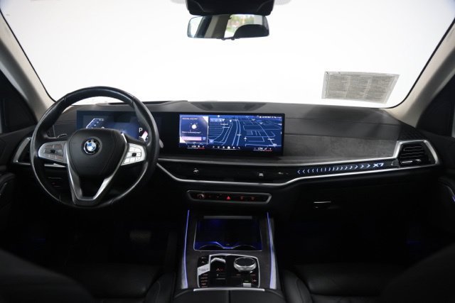 Used 2024 BMW X7 xDrive40i AWD/4WD image 43