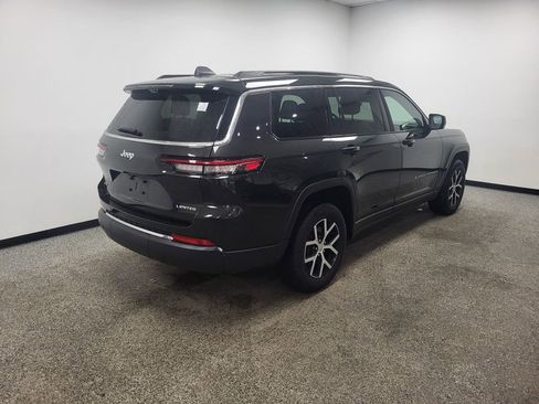 Used 2024 Jeep Grand Cherokee L Limited w/ Luxury Tech Group II image 23