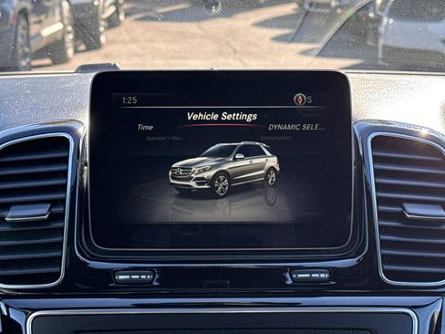 Used 2017 Mercedes-Benz GLE 350 image 27