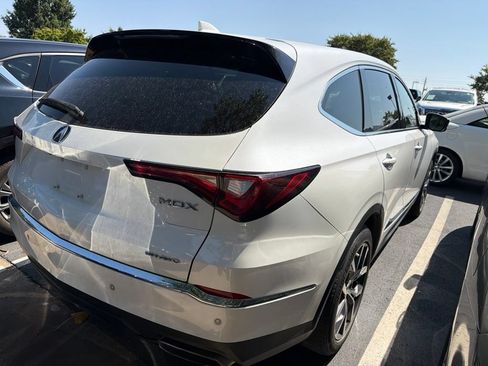 Used 2022 Acura MDX SH-AWD w/ Technology Package image 3