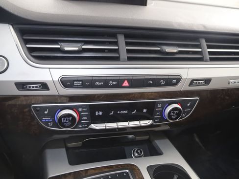 Used 2018 Audi Q7 2.0T Premium Plus w/ Premium Plus Package AWD/4WD image 32