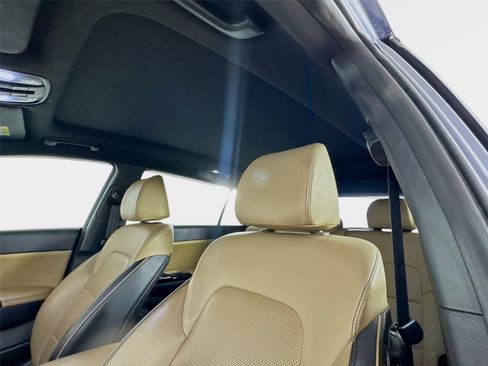 Certified 2021 Kia Sportage SX FWD image 14