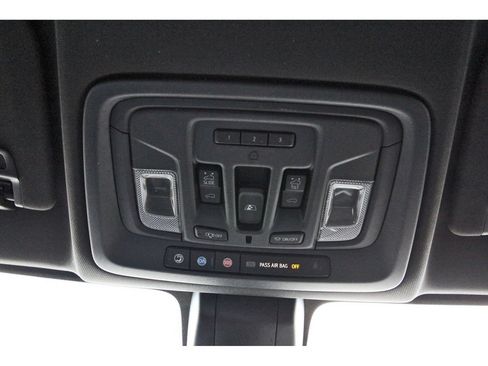 Used 2021 GMC Sierra 1500 AT4 w/ AT4 Premium Package AWD/4WD image 24