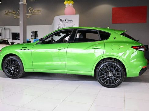 Used 2023 Maserati Levante Modena AWD/4WD image 9