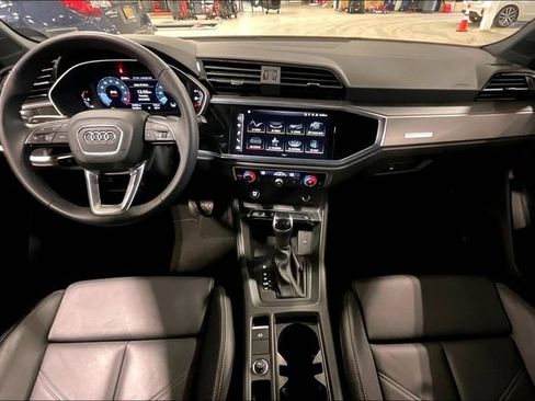 Certified 2025 Audi Q3 2.0T Premium w/ Convenience Package image 15