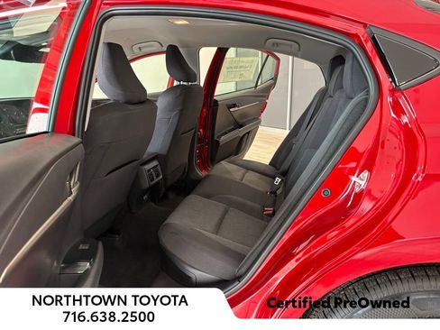 Used 2025 Toyota Camry LE w/ Convenience Package image 18