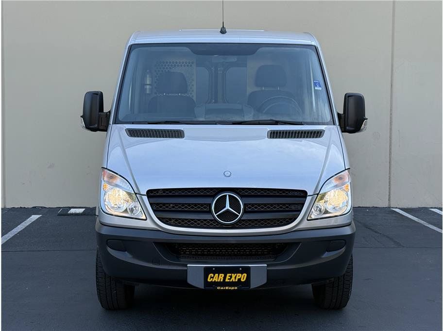 Used 2013 Mercedes-Benz Sprinter 2500 image 2