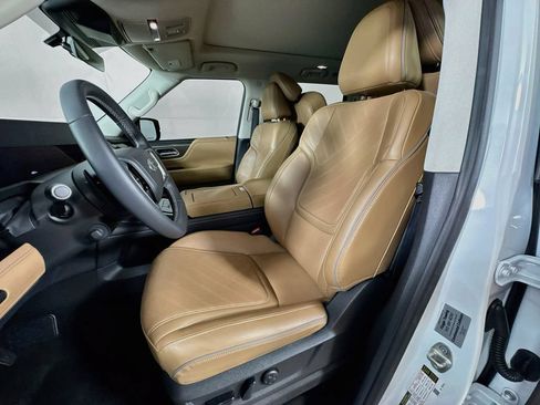 Certified 2026 INFINITI QX80 Luxe AWD/4WD image 28