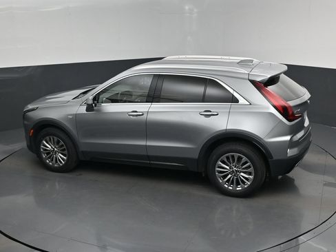 Used 2024 Cadillac XT4 Premium Luxury FWD image 14