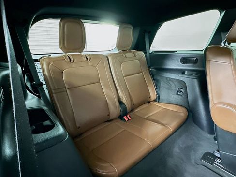 Used 2022 Lincoln Aviator Reserve w/ Equipment Group 201A image 29