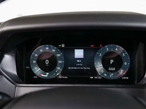 New 2026 Land Rover Range Rover Velar Dynamic SE image 16