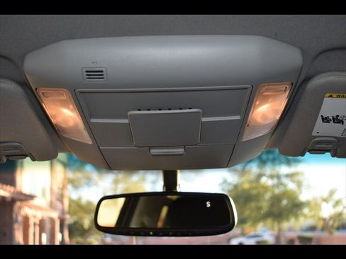 Used 2016 Toyota Tundra SR5 w/ SR5 Upgrade Package image 33