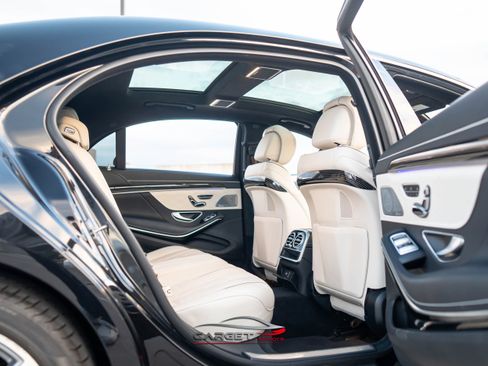 Used 2020 Mercedes-Benz S 560 Sedan image 17