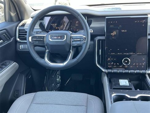 New 2025 GMC Acadia Elevation image 11