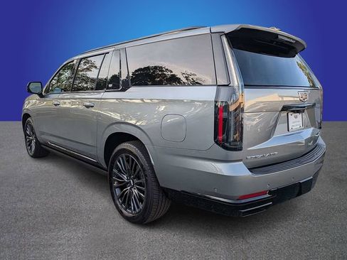 Certified 2025 Cadillac Escalade ESV Sport Platinum AWD/4WD image 3