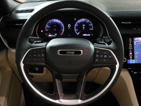 New 2026 Jeep Grand Cherokee L Limited AWD/4WD image 18