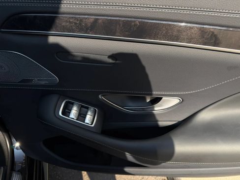 Used 2018 Mercedes-Benz S 560 Sedan image 11