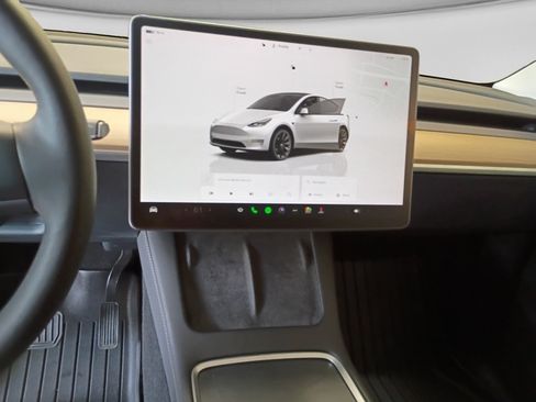 Used 2023 Tesla Model Y Long Range AWD/4WD image 15
