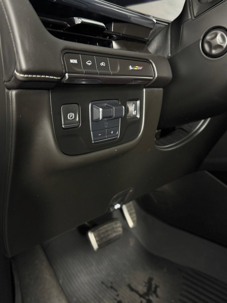 Used 2023 Cadillac Escalade V AWD/4WD image 34
