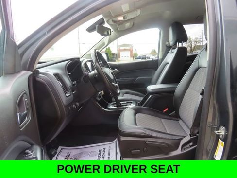 Used 2017 Chevrolet Colorado Z71 AWD/4WD image 18