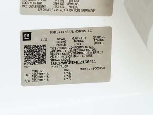 Used 2020 Chevrolet Silverado 1500 LT w/ All-Star Edition image 38