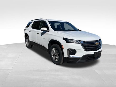 Used 2023 Chevrolet Traverse LT FWD image 7