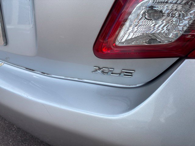 Used 2011 Toyota Camry XLE w/ XLE Extra-Value Pkg #2 FWD image 7