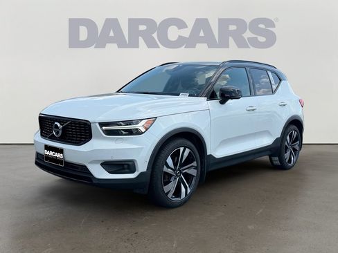 Used 2020 Volvo XC40 T5 R-Design w/ Protection Package Premier AWD/4WD image 3
