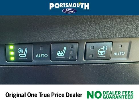 Used 2023 Lexus ES 250 w/ Premium Package image 14