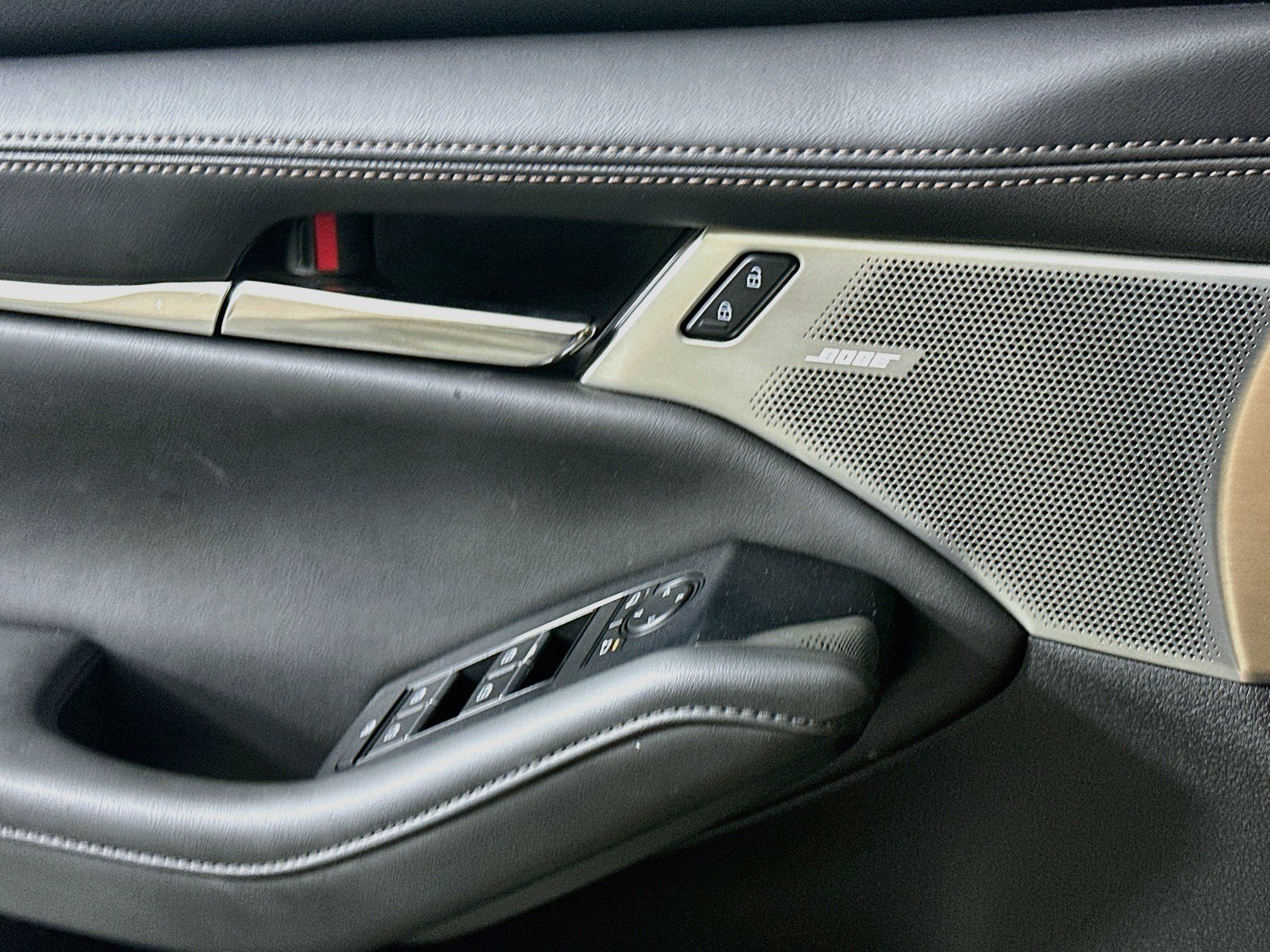 Used 2019 MAZDA MAZDA3 Sedan w/ Preferred Package FWD image 15