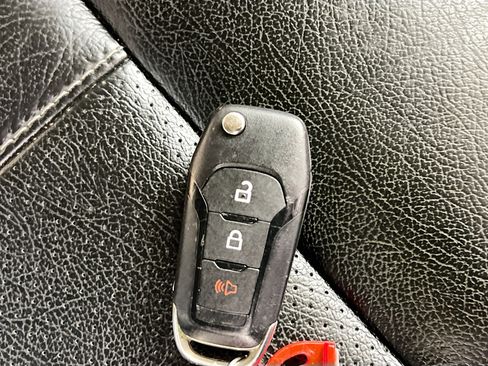 Used 2018 Ford F150 XLT image 34