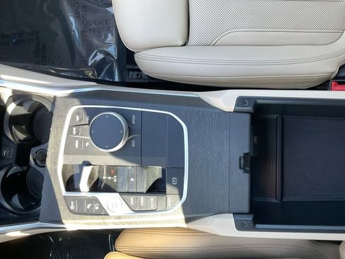 Used 2023 BMW 330e 330e iPerformance image 23