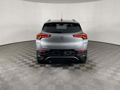 Used 2025 Buick Encore GX Sport Touring image 4