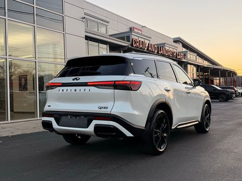 Used 2025 INFINITI QX60 Luxe w/ Black Edition image 4